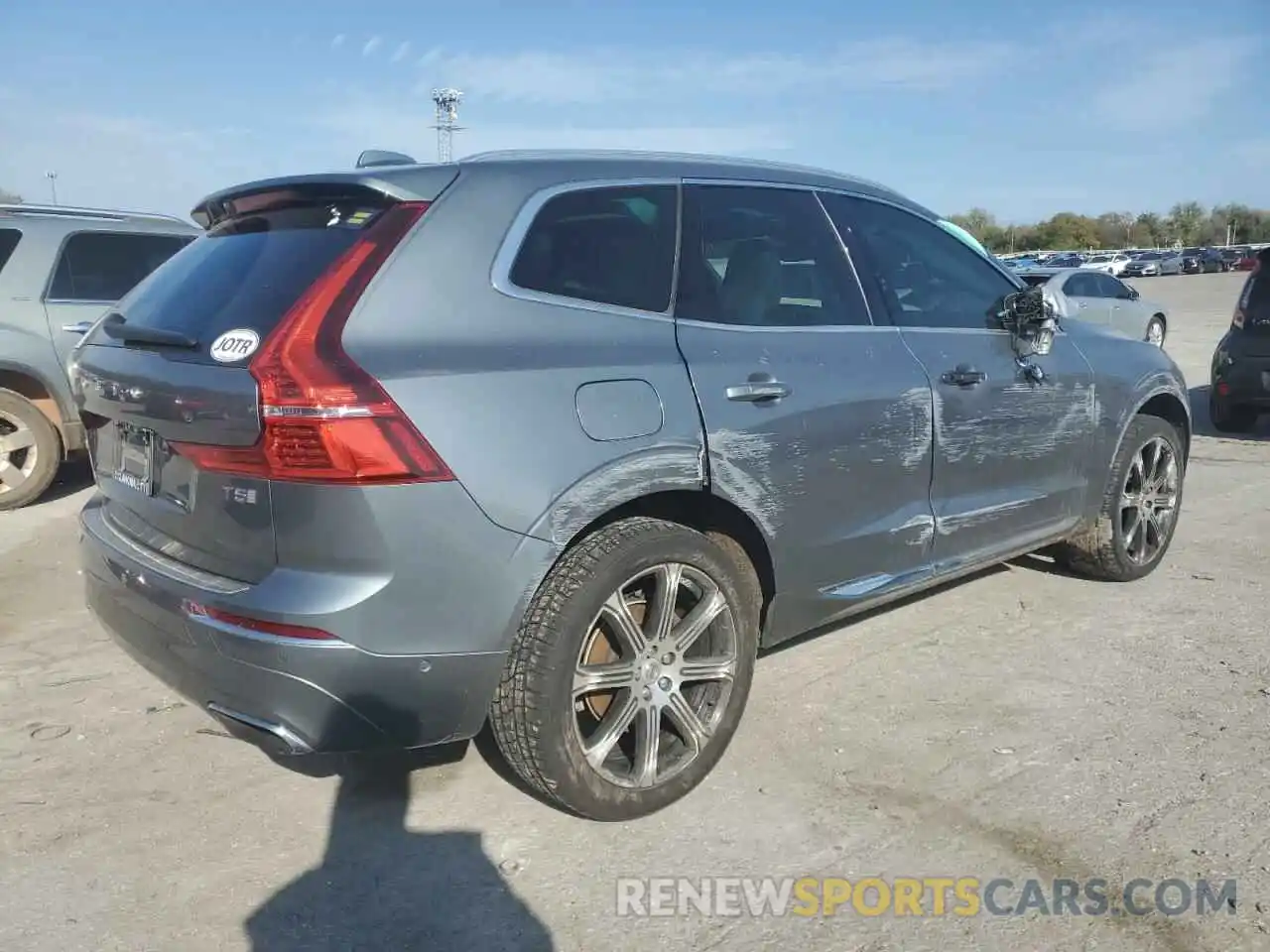 3 Photograph of a damaged car LYV102DL3KB362575 VOLVO XC60 2019