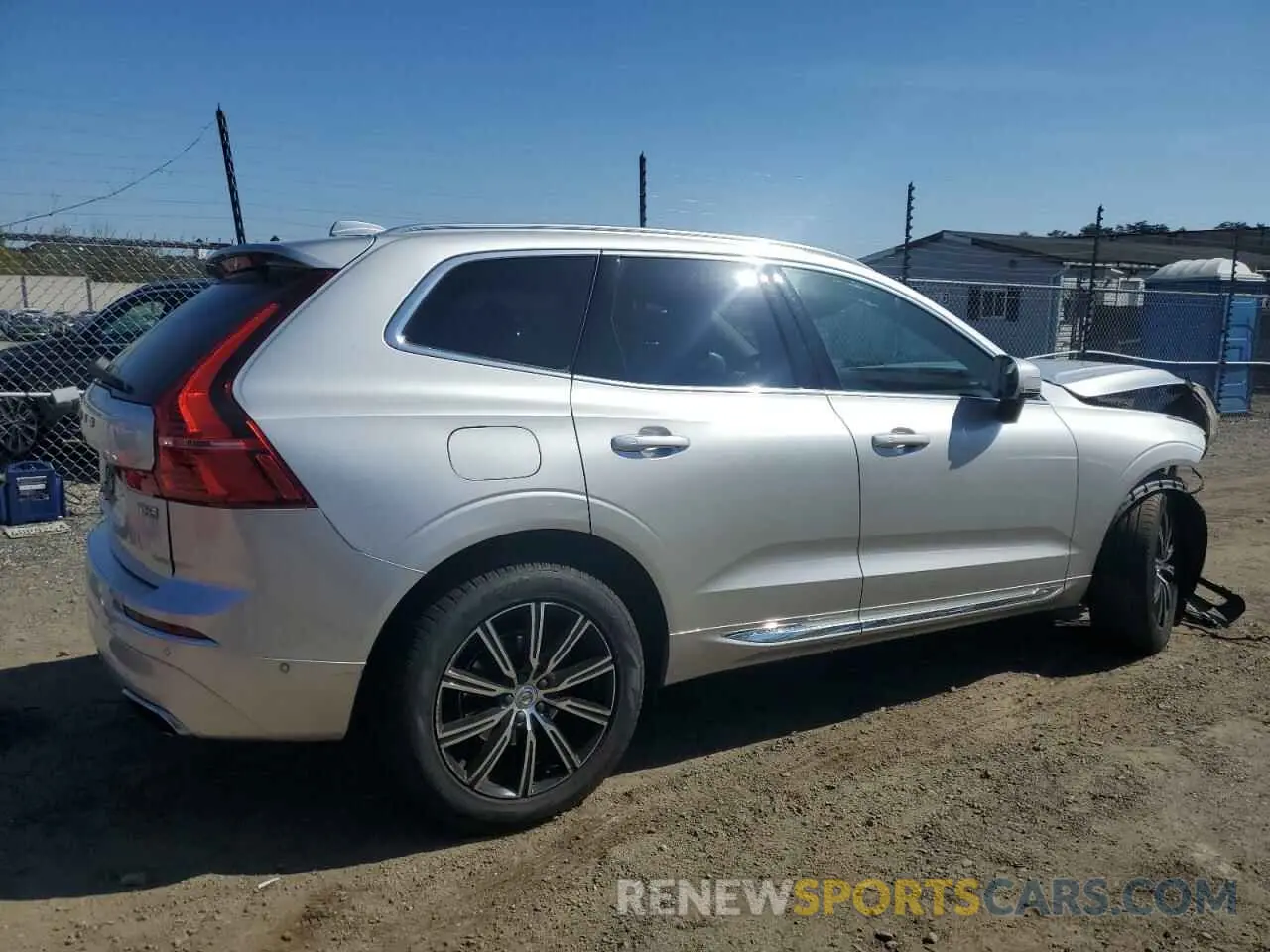 3 Photograph of a damaged car LYV102DL6KB219393 VOLVO XC60 2019