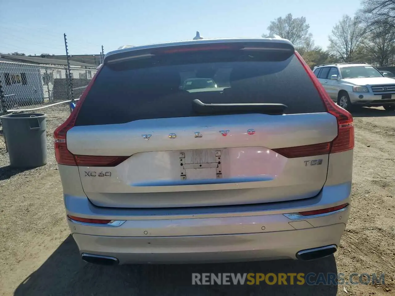 6 Photograph of a damaged car LYV102DL6KB219393 VOLVO XC60 2019