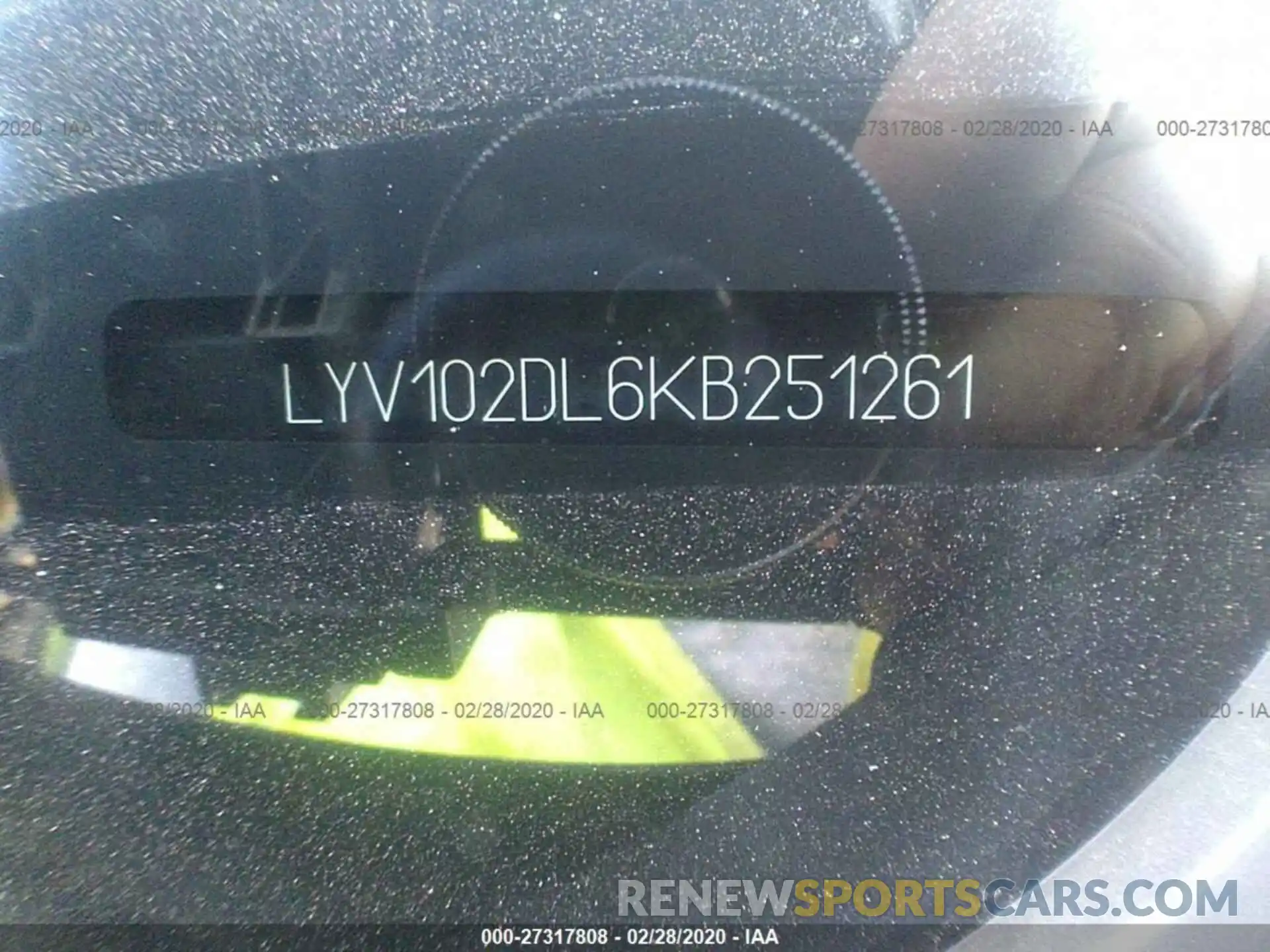 9 Photograph of a damaged car LYV102DL6KB251261 VOLVO XC60 2019