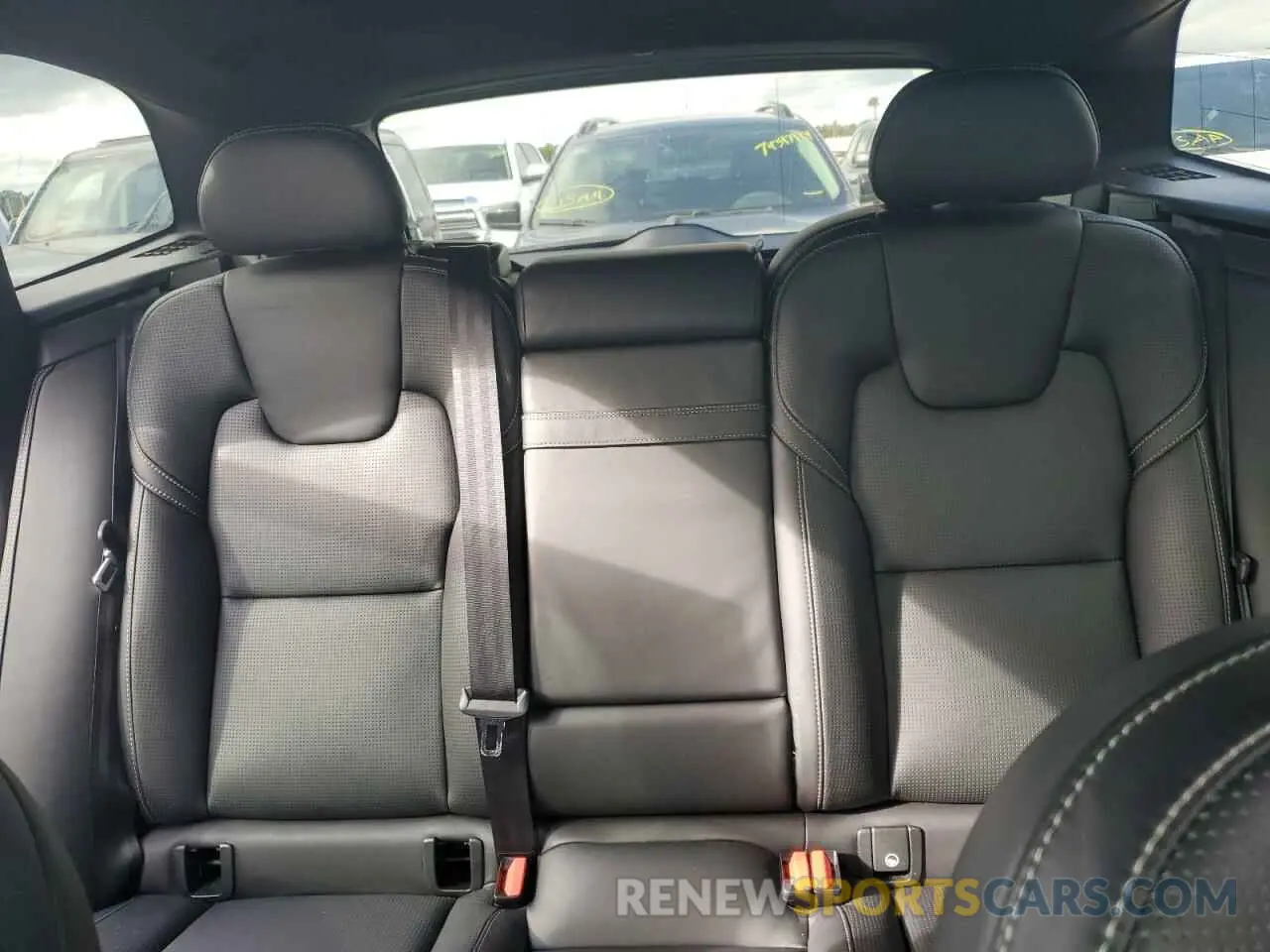 10 Photograph of a damaged car LYV102DL8KB192486 VOLVO XC60 2019