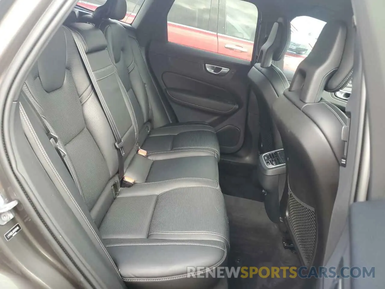 11 Photograph of a damaged car LYV102DL8KB192486 VOLVO XC60 2019