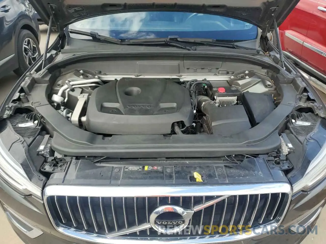 12 Photograph of a damaged car LYV102DL8KB192486 VOLVO XC60 2019
