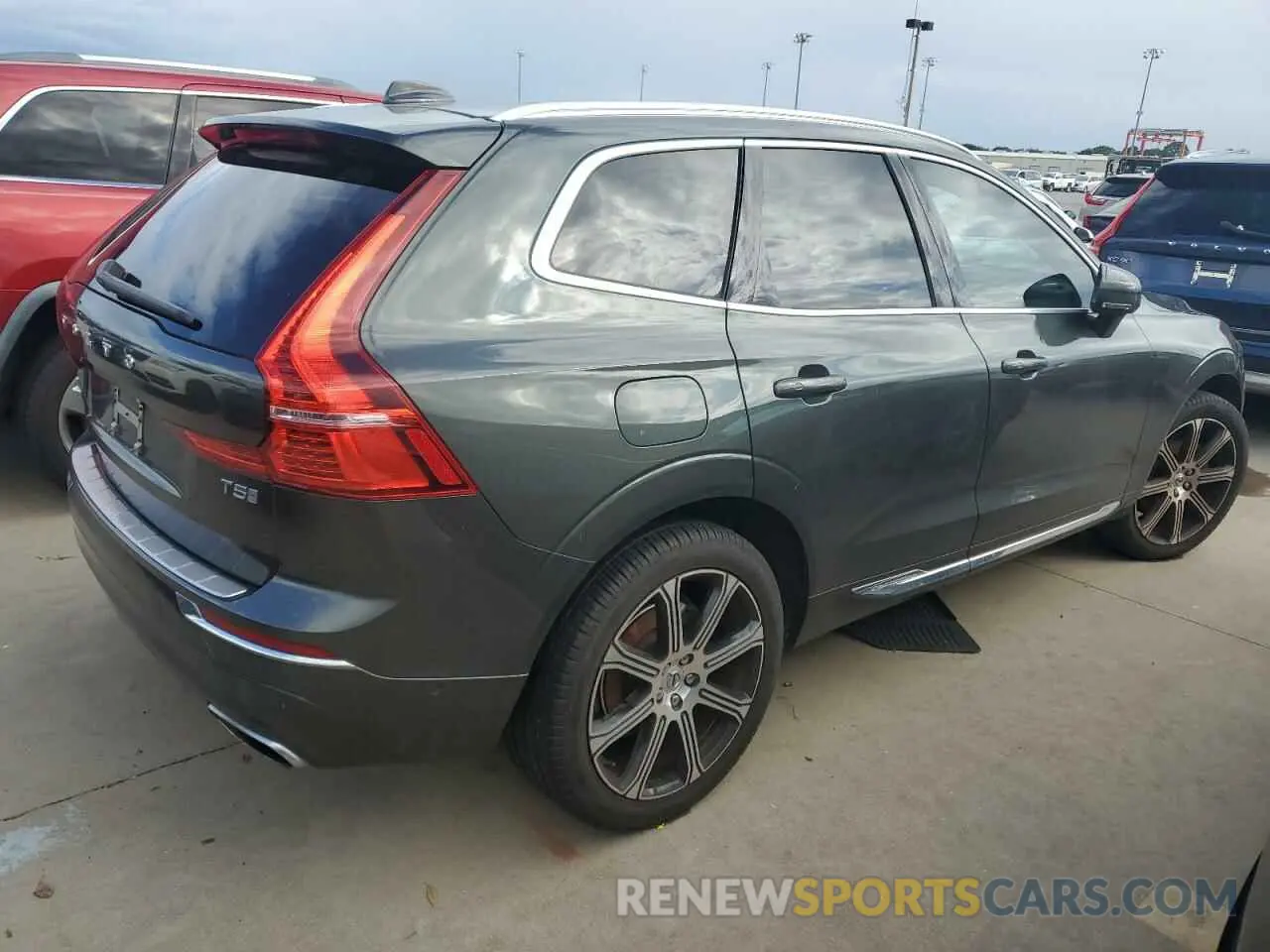 3 Photograph of a damaged car LYV102DL8KB192486 VOLVO XC60 2019