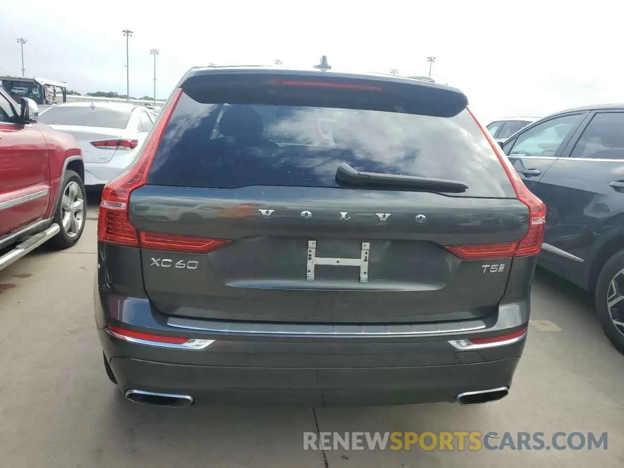 6 Photograph of a damaged car LYV102DL8KB192486 VOLVO XC60 2019