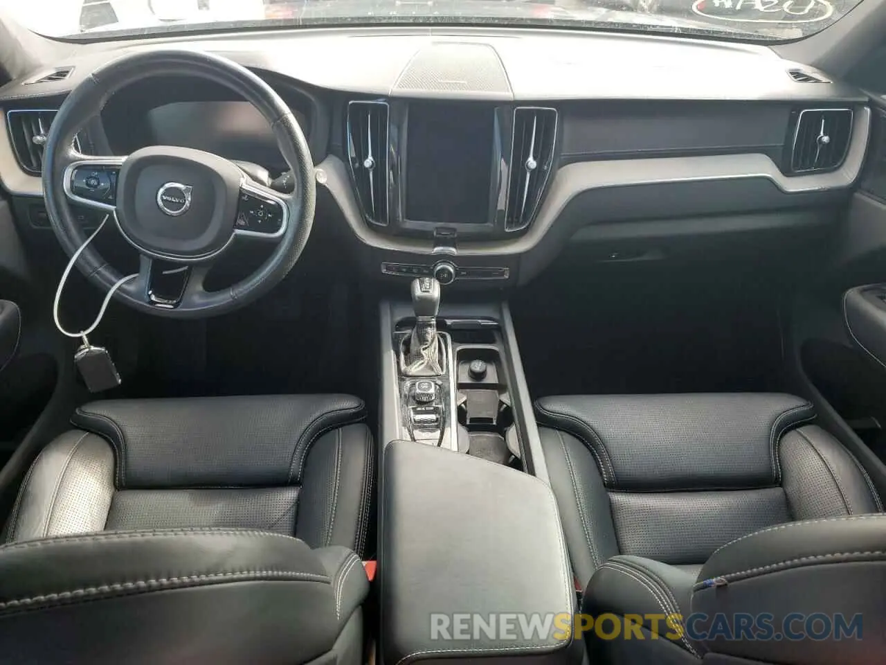 8 Photograph of a damaged car LYV102DL8KB192486 VOLVO XC60 2019