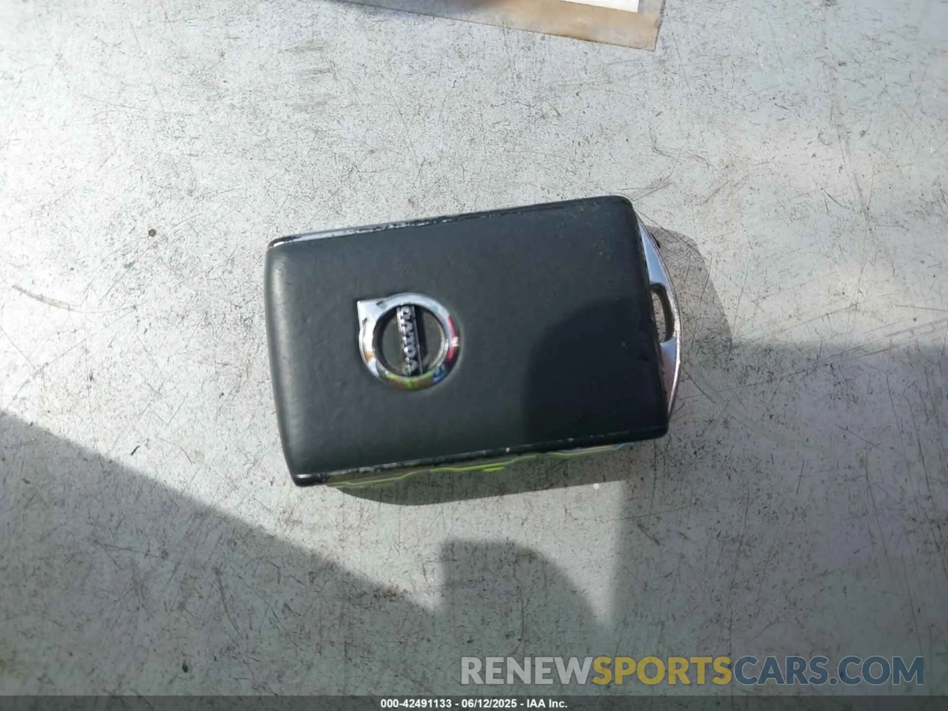 11 Photograph of a damaged car LYV102DL9KB298767 VOLVO XC60 2019