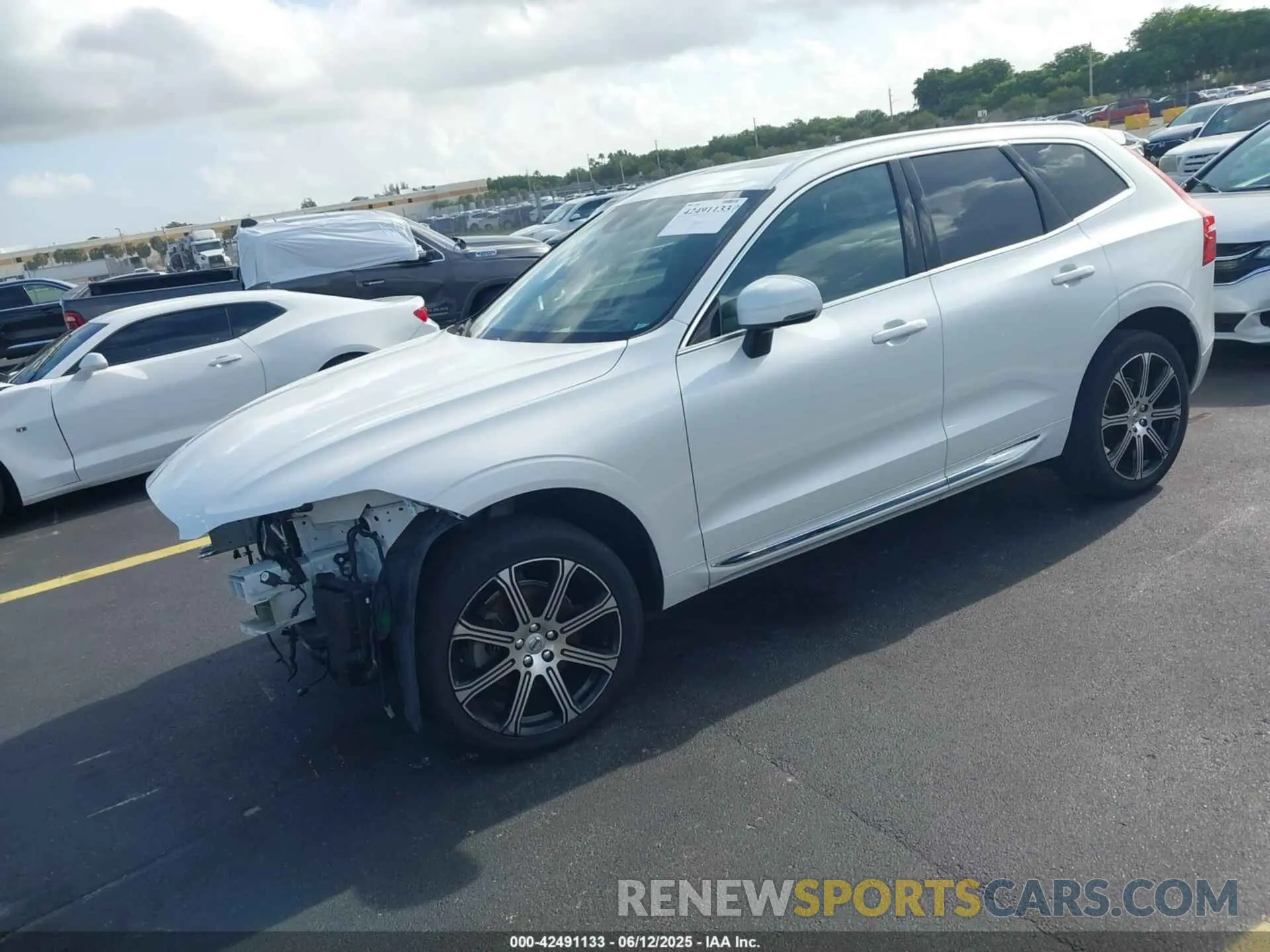 2 Photograph of a damaged car LYV102DL9KB298767 VOLVO XC60 2019