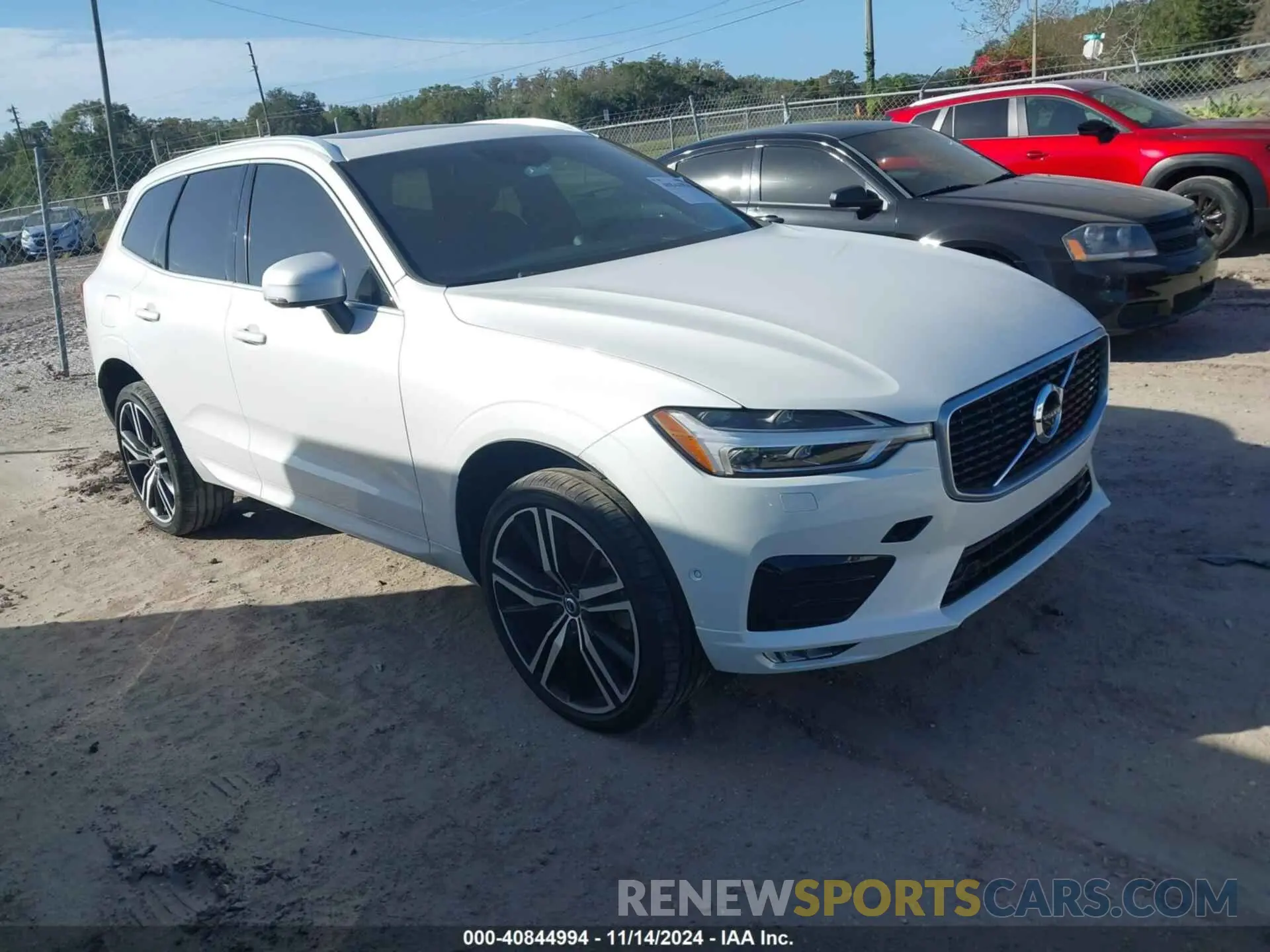 1 Photograph of a damaged car LYV102DM3KB246432 VOLVO XC60 2019
