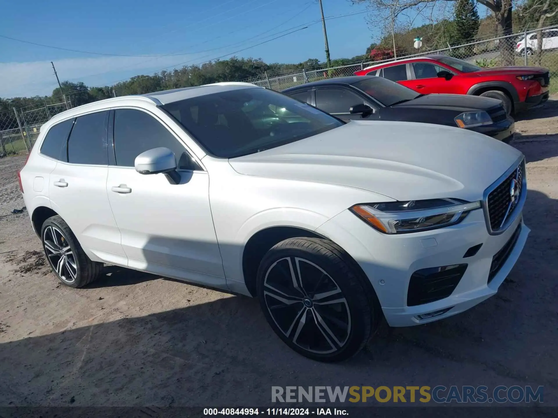 13 Photograph of a damaged car LYV102DM3KB246432 VOLVO XC60 2019