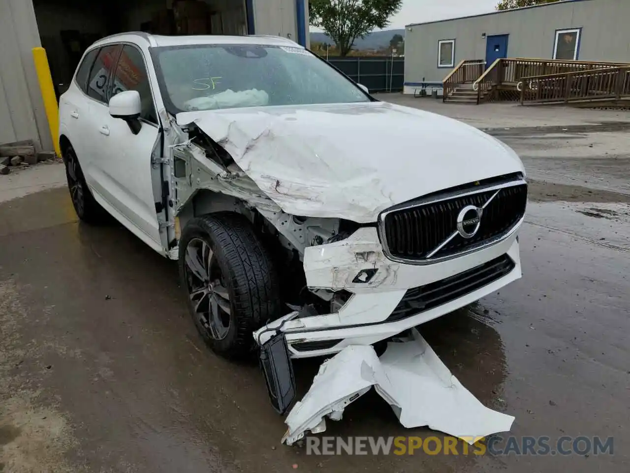 1 Photograph of a damaged car LYV102RK0KB200080 VOLVO XC60 2019