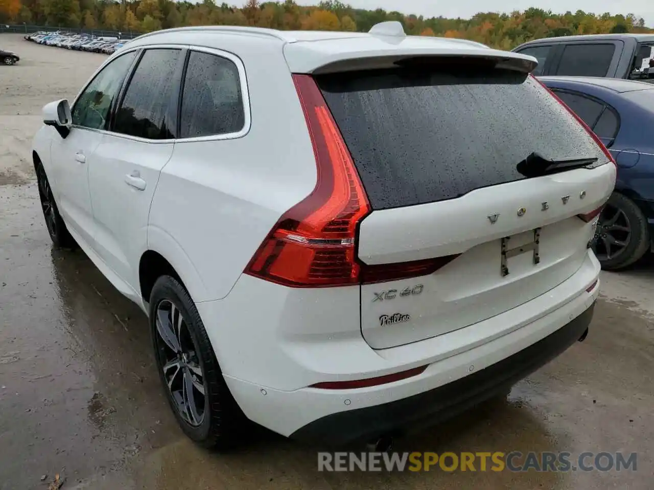 3 Photograph of a damaged car LYV102RK0KB200080 VOLVO XC60 2019