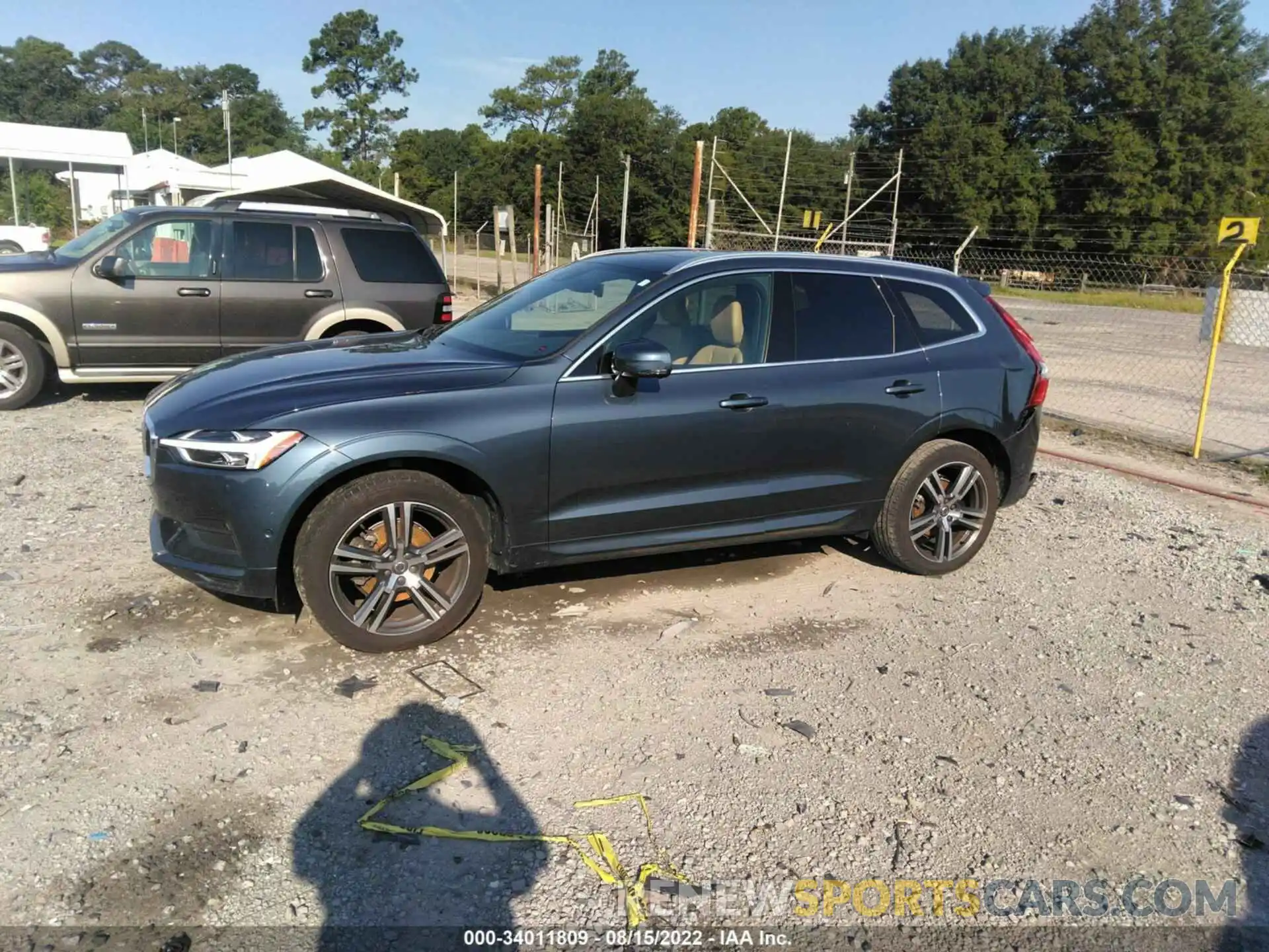 2 Photograph of a damaged car LYV102RK0KB308327 VOLVO XC60 2019