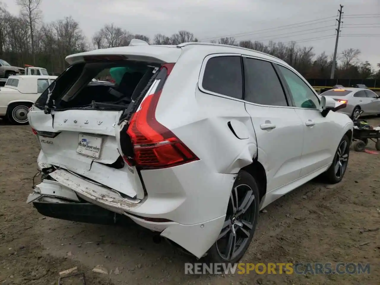 4 Photograph of a damaged car LYV102RK1KB183340 VOLVO XC60 2019