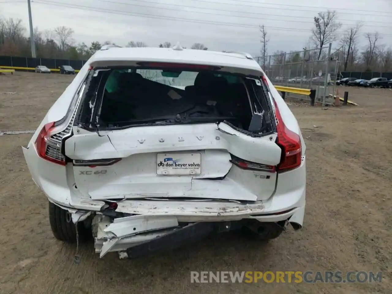 9 Photograph of a damaged car LYV102RK1KB183340 VOLVO XC60 2019