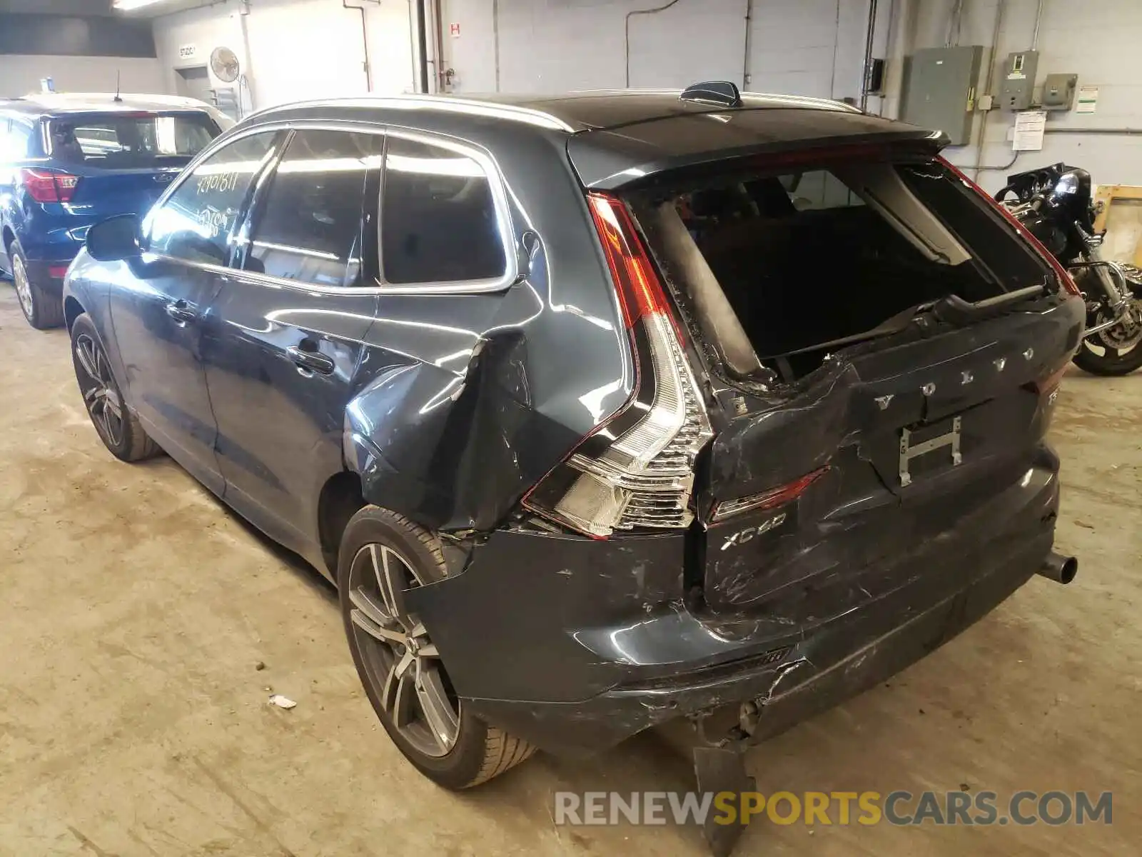 3 Photograph of a damaged car LYV102RK1KB278478 VOLVO XC60 2019