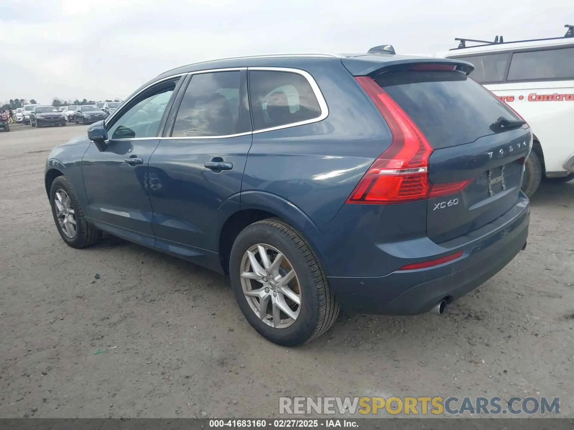 3 Photograph of a damaged car LYV102RK1KB315948 VOLVO XC60 2019