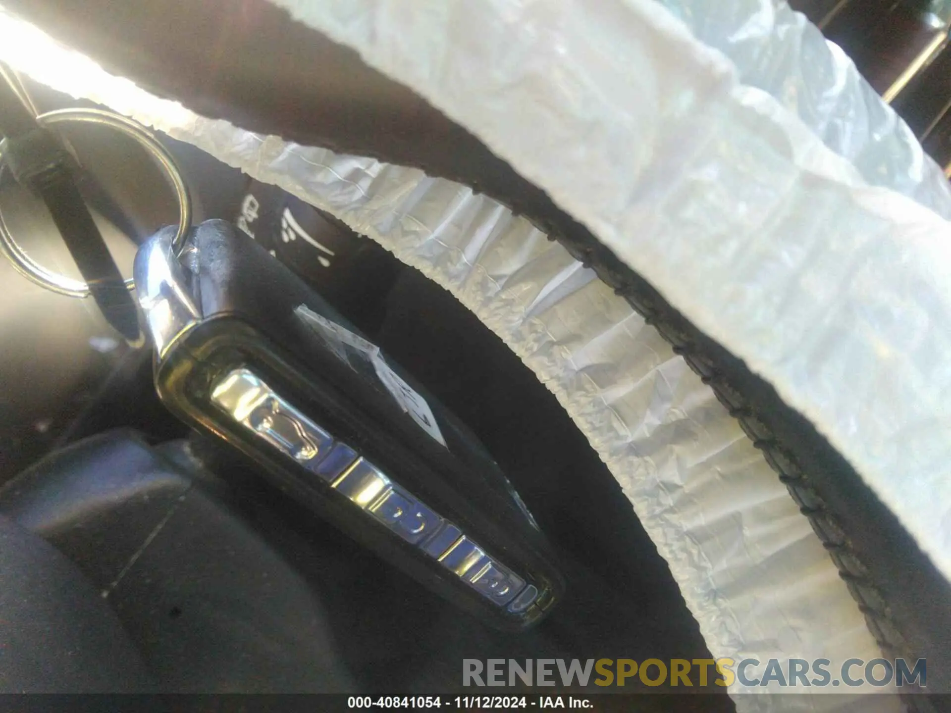 11 Photograph of a damaged car LYV102RK2KB178051 VOLVO XC60 2019