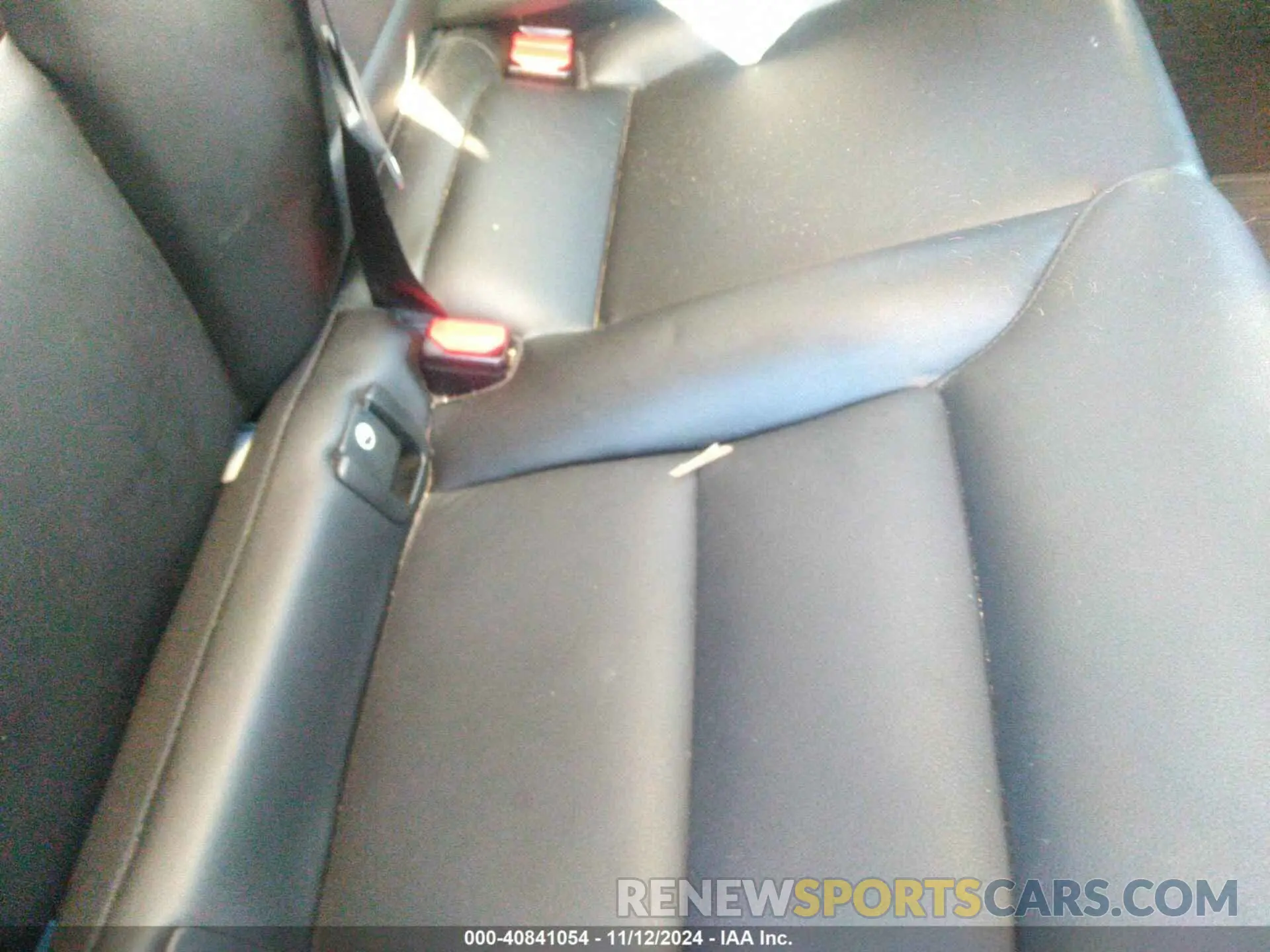 8 Photograph of a damaged car LYV102RK2KB178051 VOLVO XC60 2019