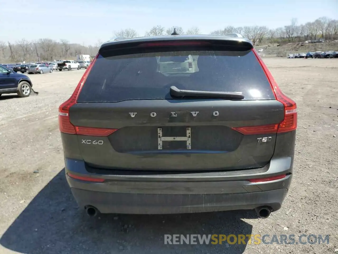 6 Photograph of a damaged car LYV102RK3KB215365 VOLVO XC60 2019