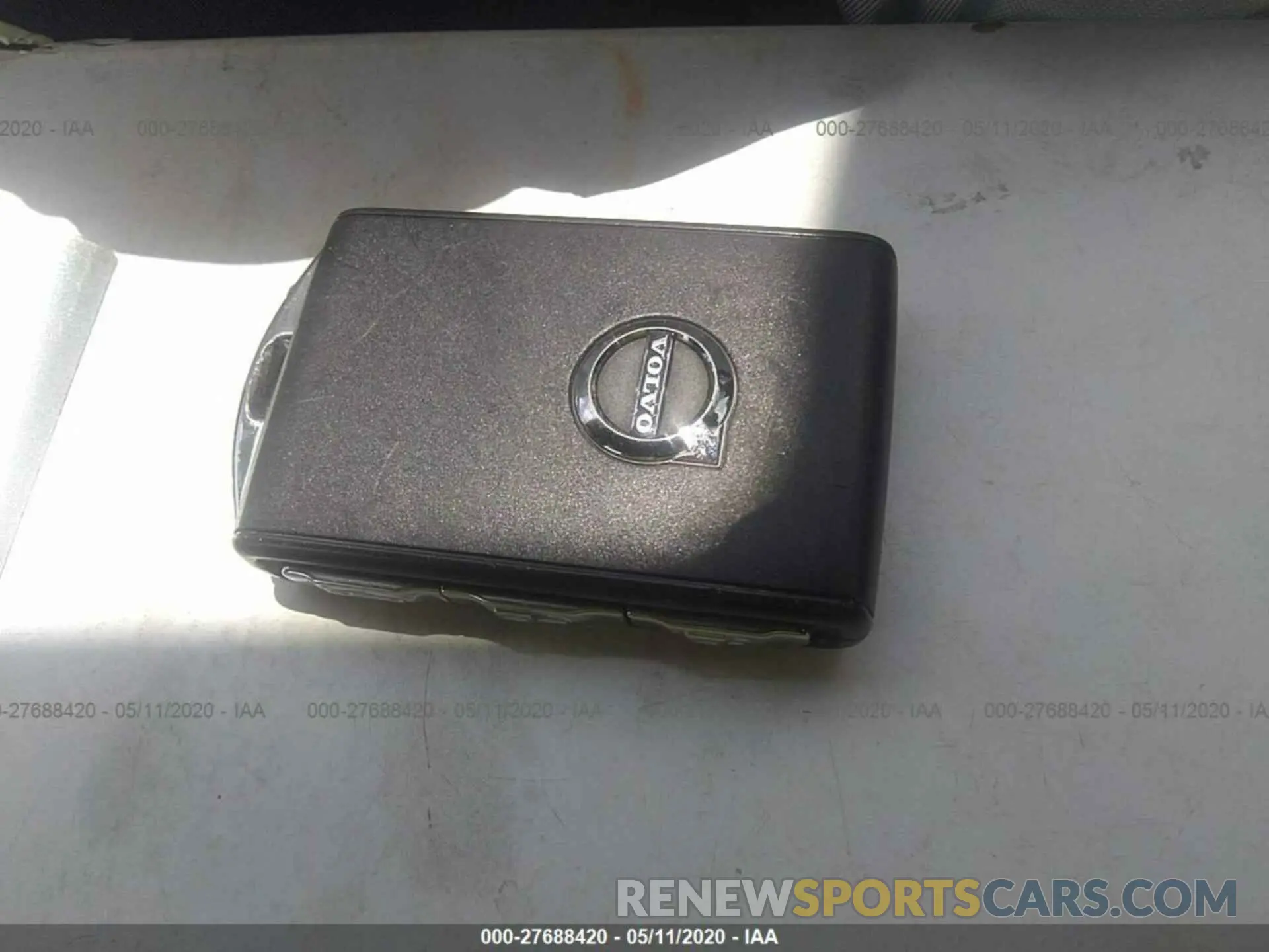 11 Photograph of a damaged car LYV102RK3KB383992 VOLVO XC60 2019