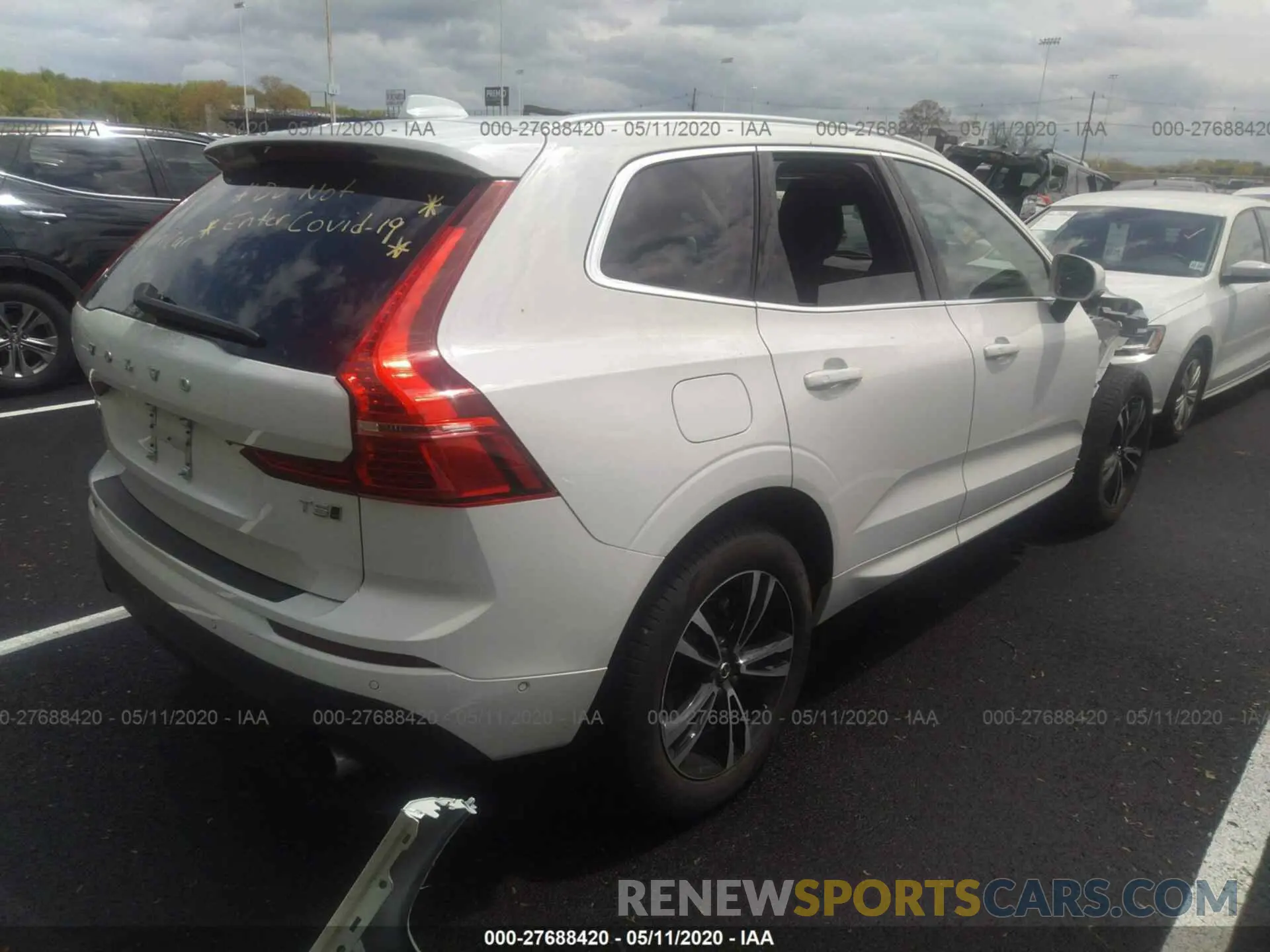 4 Photograph of a damaged car LYV102RK3KB383992 VOLVO XC60 2019