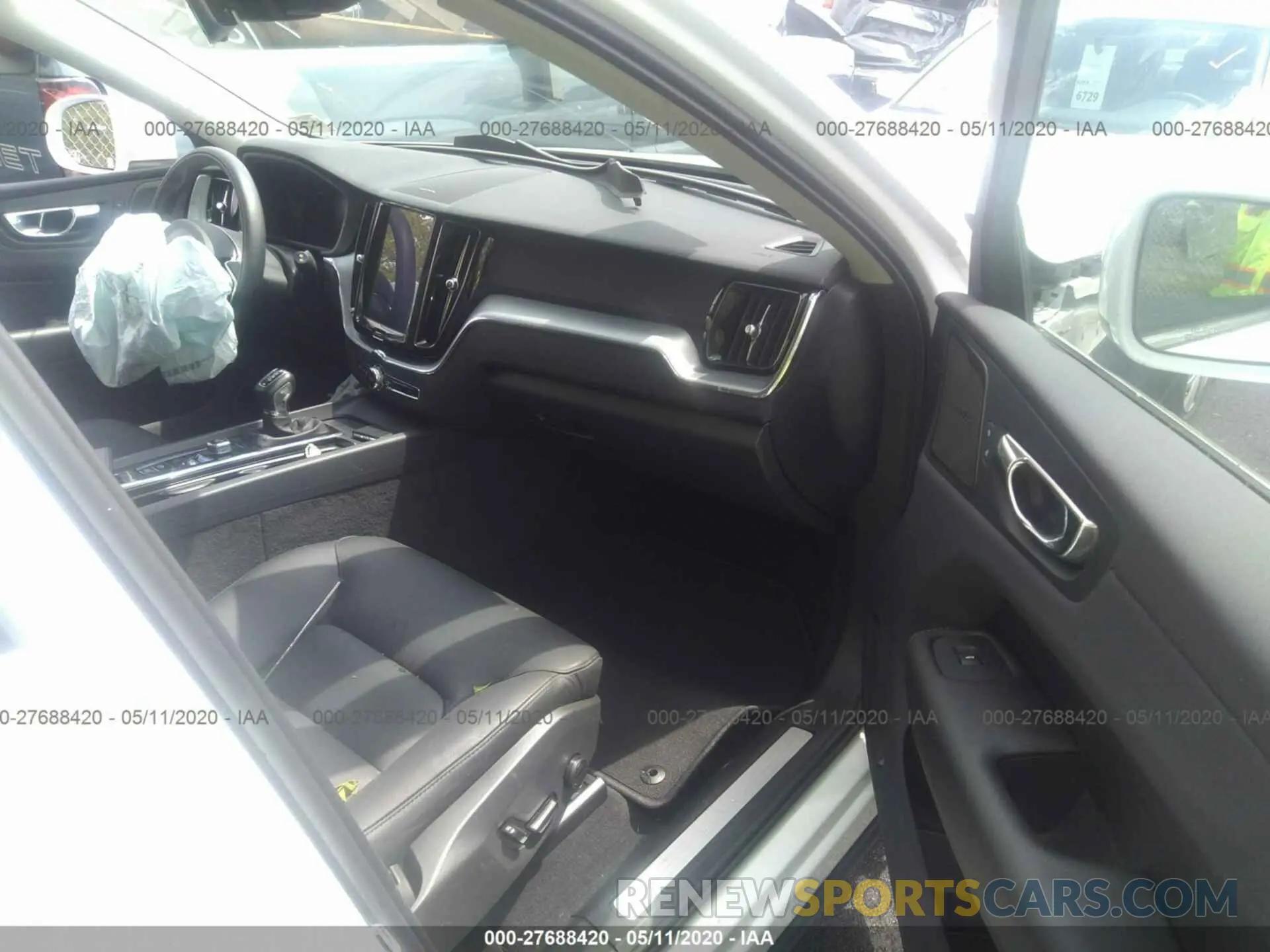 5 Photograph of a damaged car LYV102RK3KB383992 VOLVO XC60 2019