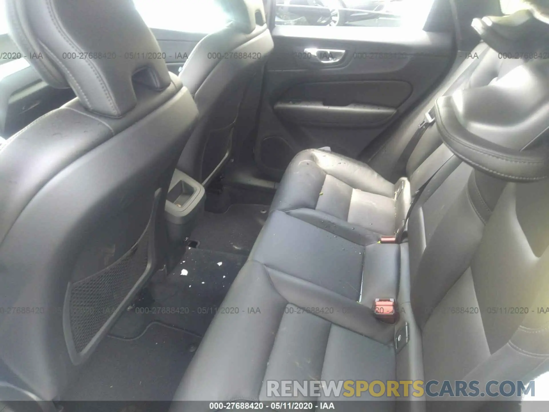 8 Photograph of a damaged car LYV102RK3KB383992 VOLVO XC60 2019