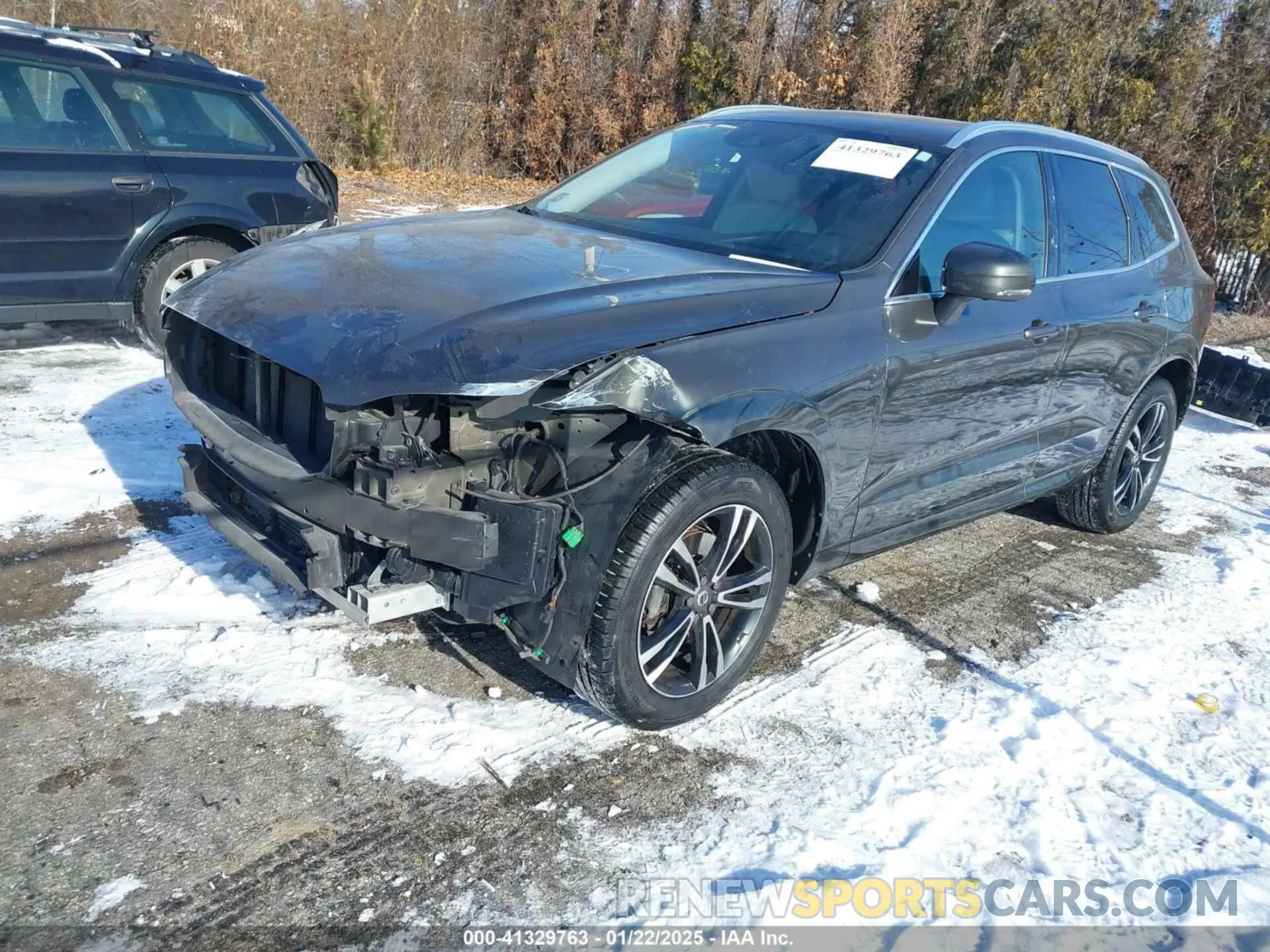 2 Photograph of a damaged car LYV102RK4KB237679 VOLVO XC60 2019
