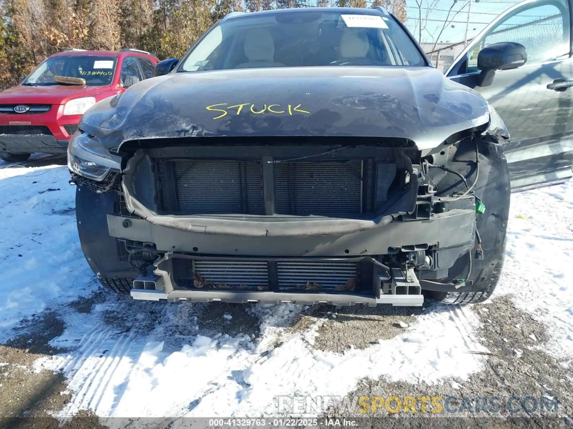 6 Photograph of a damaged car LYV102RK4KB237679 VOLVO XC60 2019