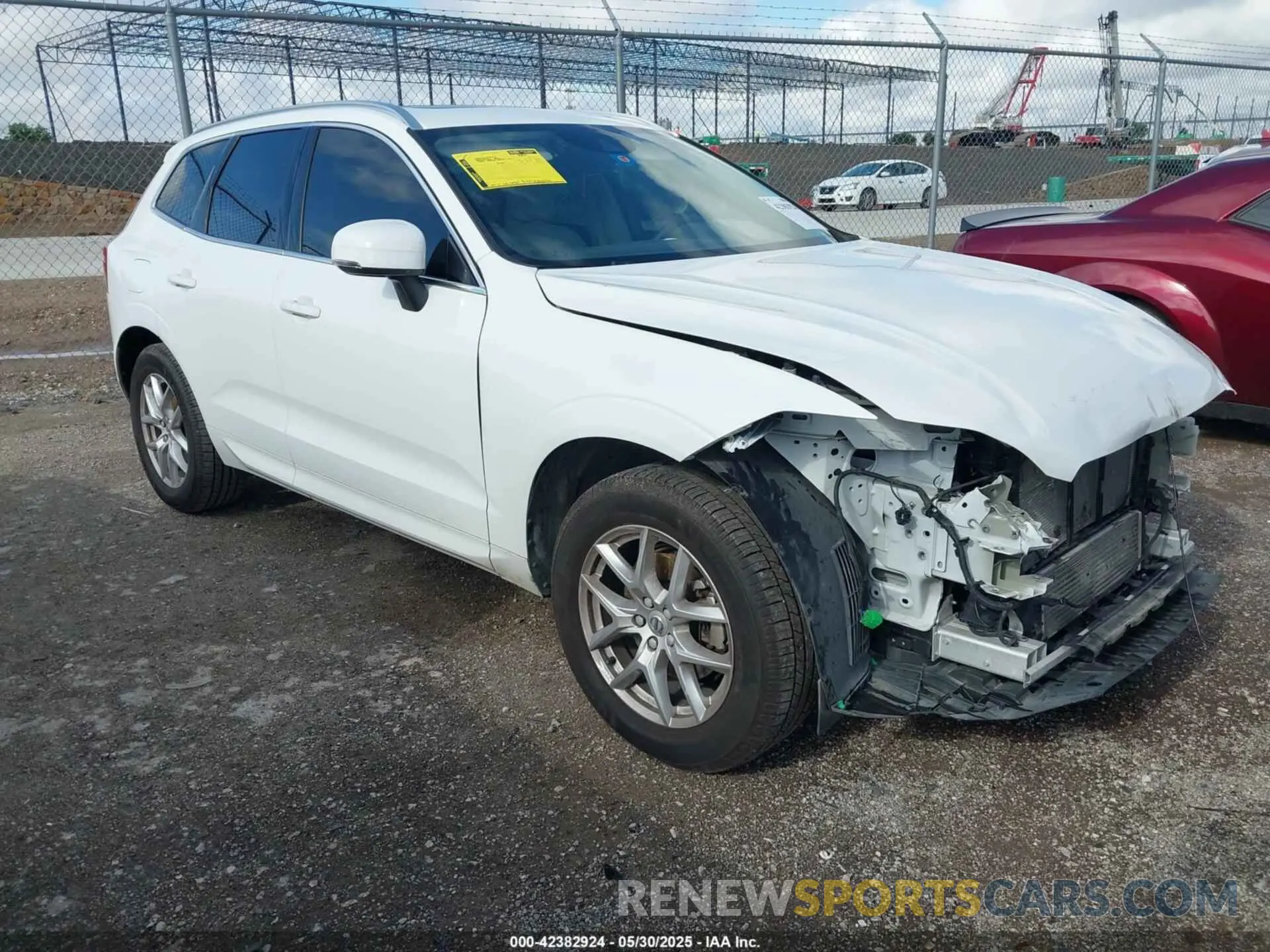 1 Photograph of a damaged car LYV102RK4KB308332 VOLVO XC60 2019