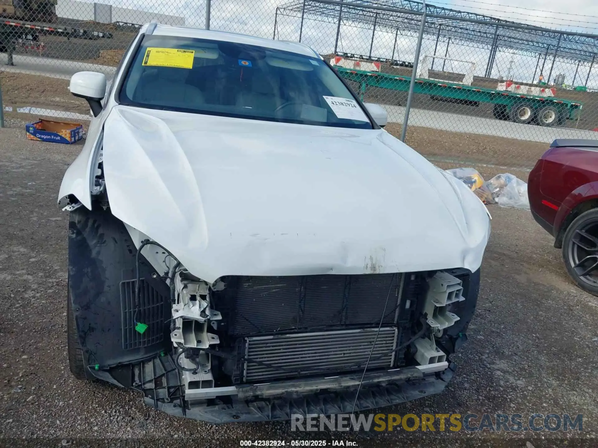 12 Photograph of a damaged car LYV102RK4KB308332 VOLVO XC60 2019