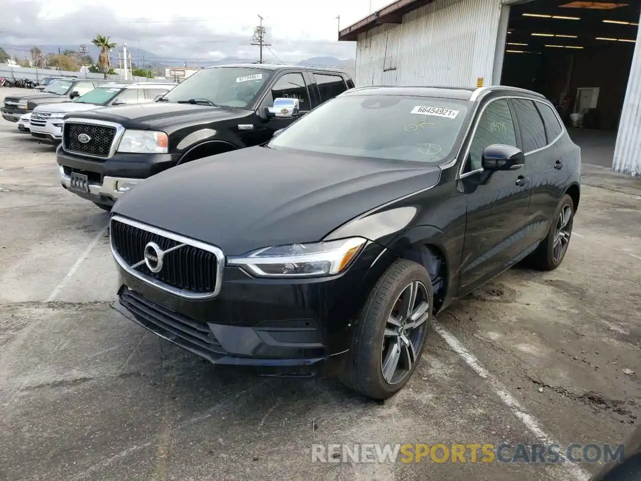 2 Photograph of a damaged car LYV102RK5KB206764 VOLVO XC60 2019