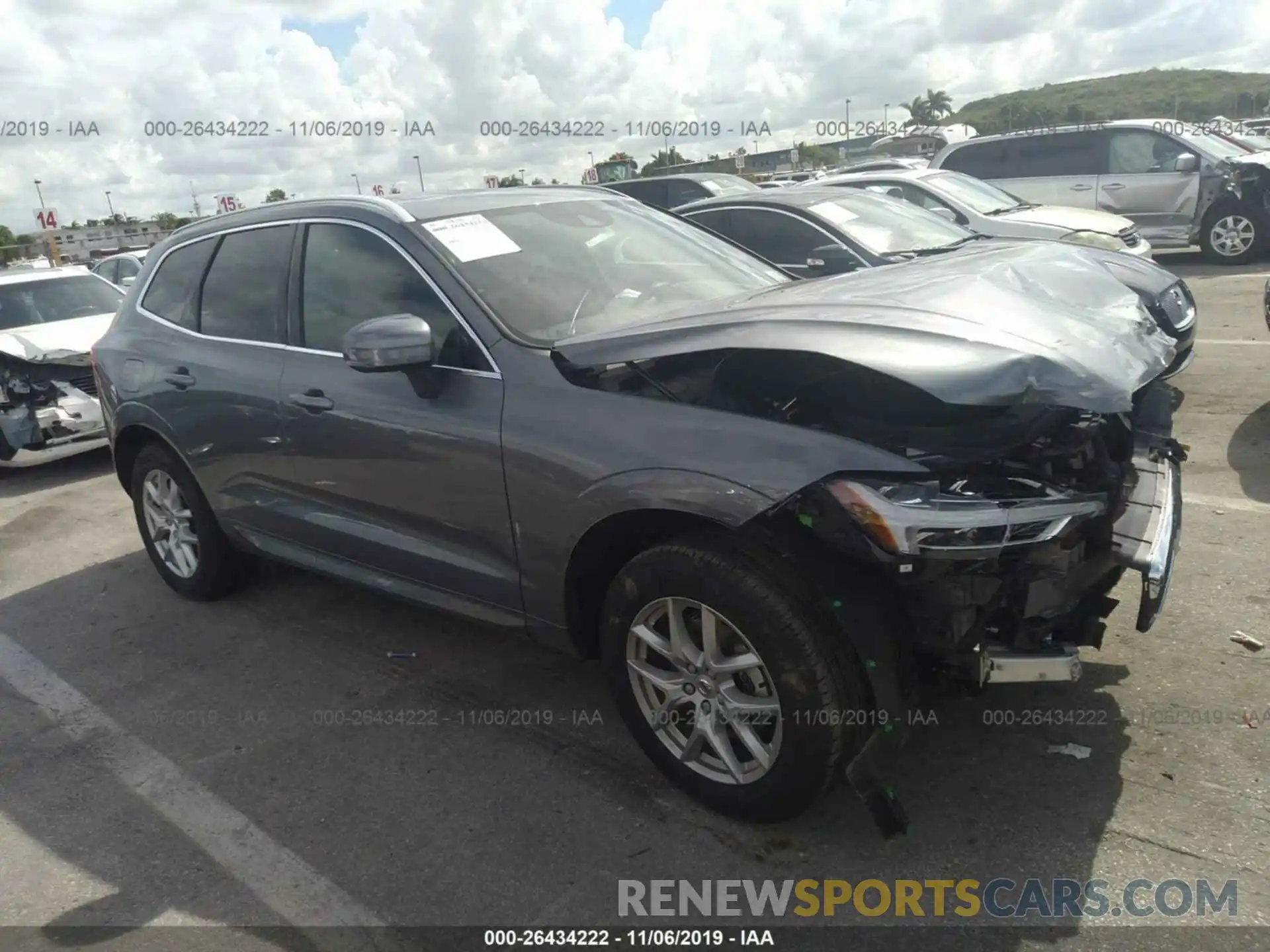 1 Photograph of a damaged car LYV102RK5KB294201 VOLVO XC60 2019