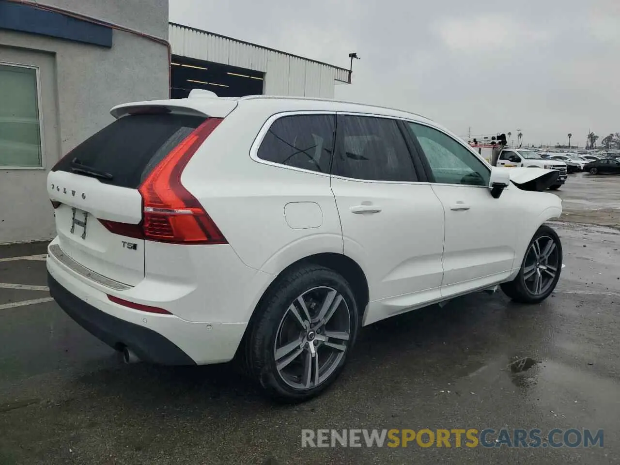 3 Photograph of a damaged car LYV102RK6KB284499 VOLVO XC60 2019