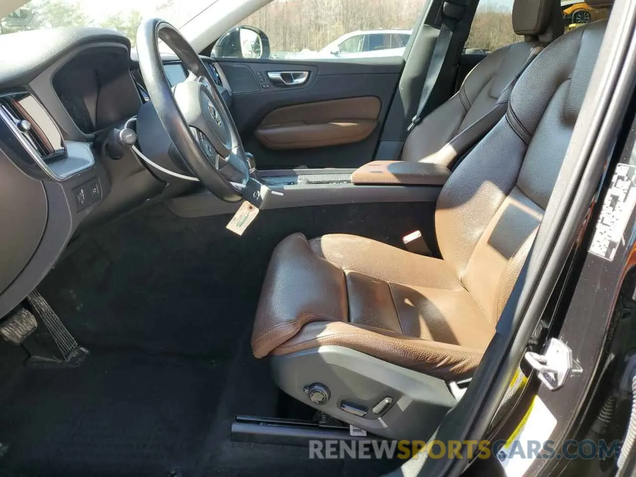 7 Photograph of a damaged car LYV102RK7KB284169 VOLVO XC60 2019