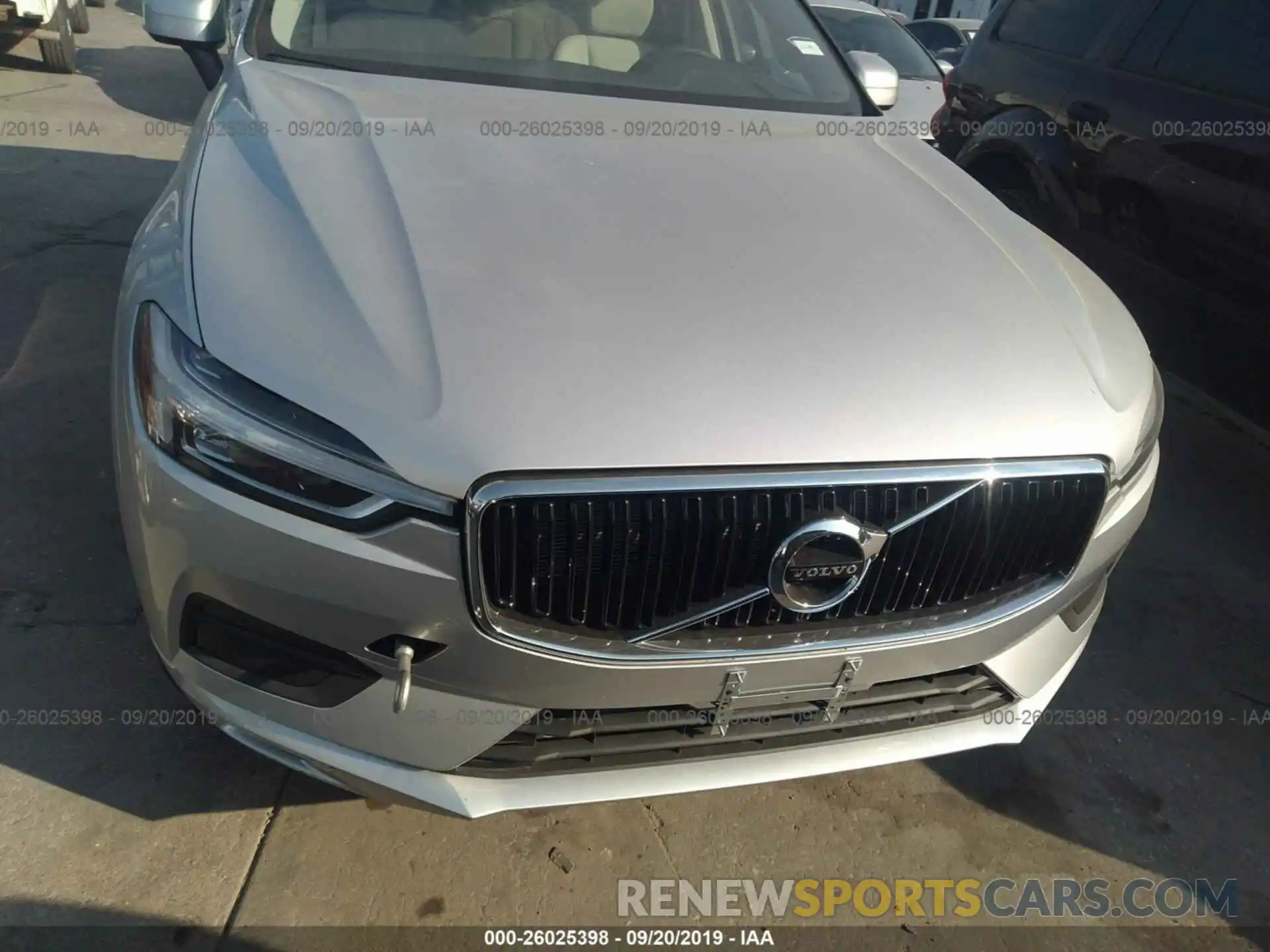 6 Photograph of a damaged car LYV102RK7KB376401 VOLVO XC60 2019