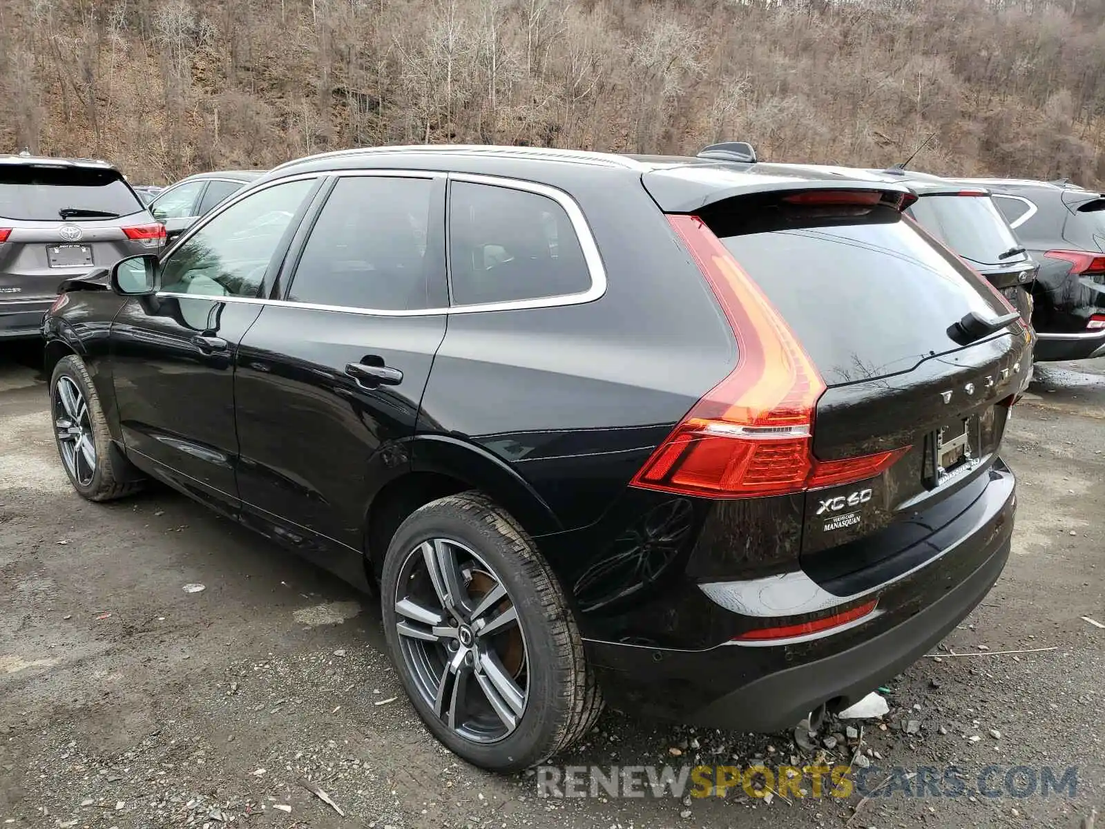 3 Photograph of a damaged car LYV102RK8KB242643 VOLVO XC60 2019