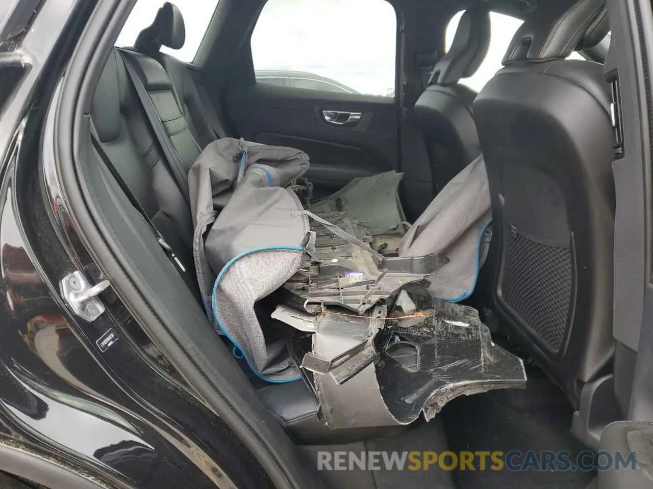 11 Photograph of a damaged car LYV102RK9KB197180 VOLVO XC60 2019