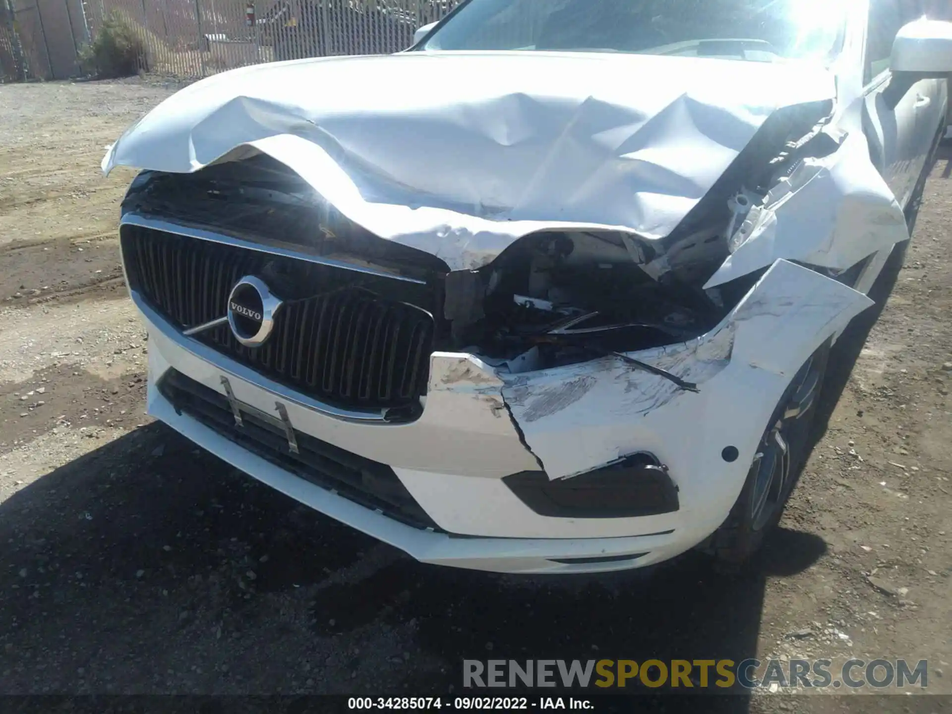 6 Photograph of a damaged car LYV102RKXKB223673 VOLVO XC60 2019