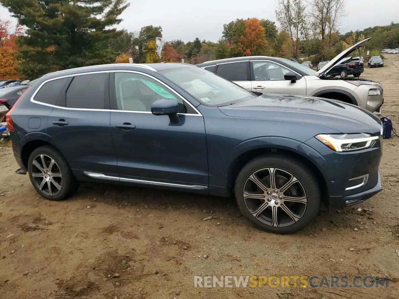 4 Photograph of a damaged car LYV102RL0KB241866 VOLVO XC60 2019
