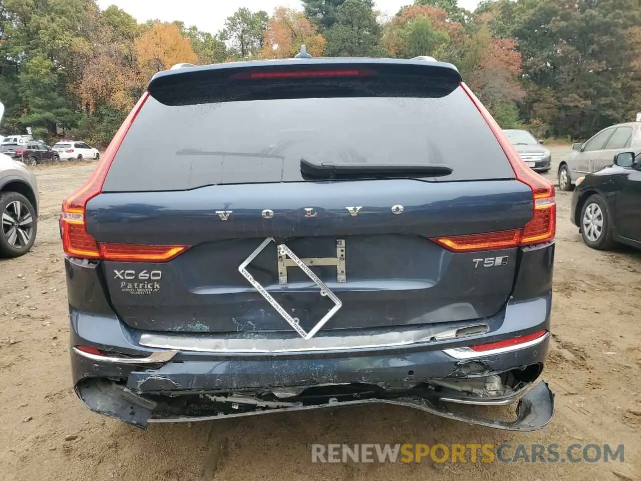 6 Photograph of a damaged car LYV102RL0KB241866 VOLVO XC60 2019