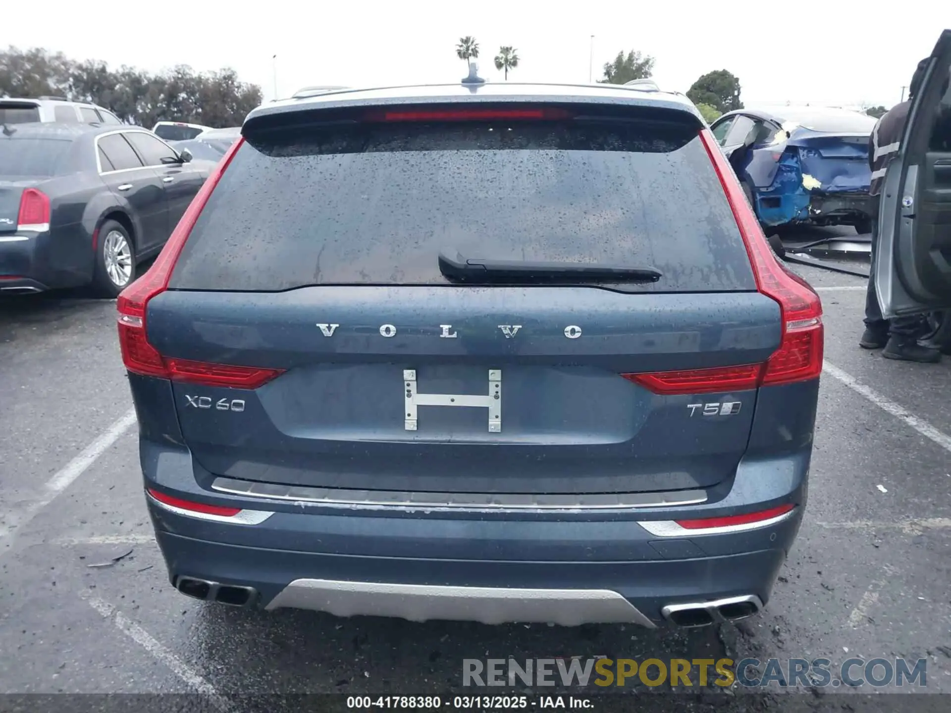16 Photograph of a damaged car LYV102RL3KB250397 VOLVO XC60 2019