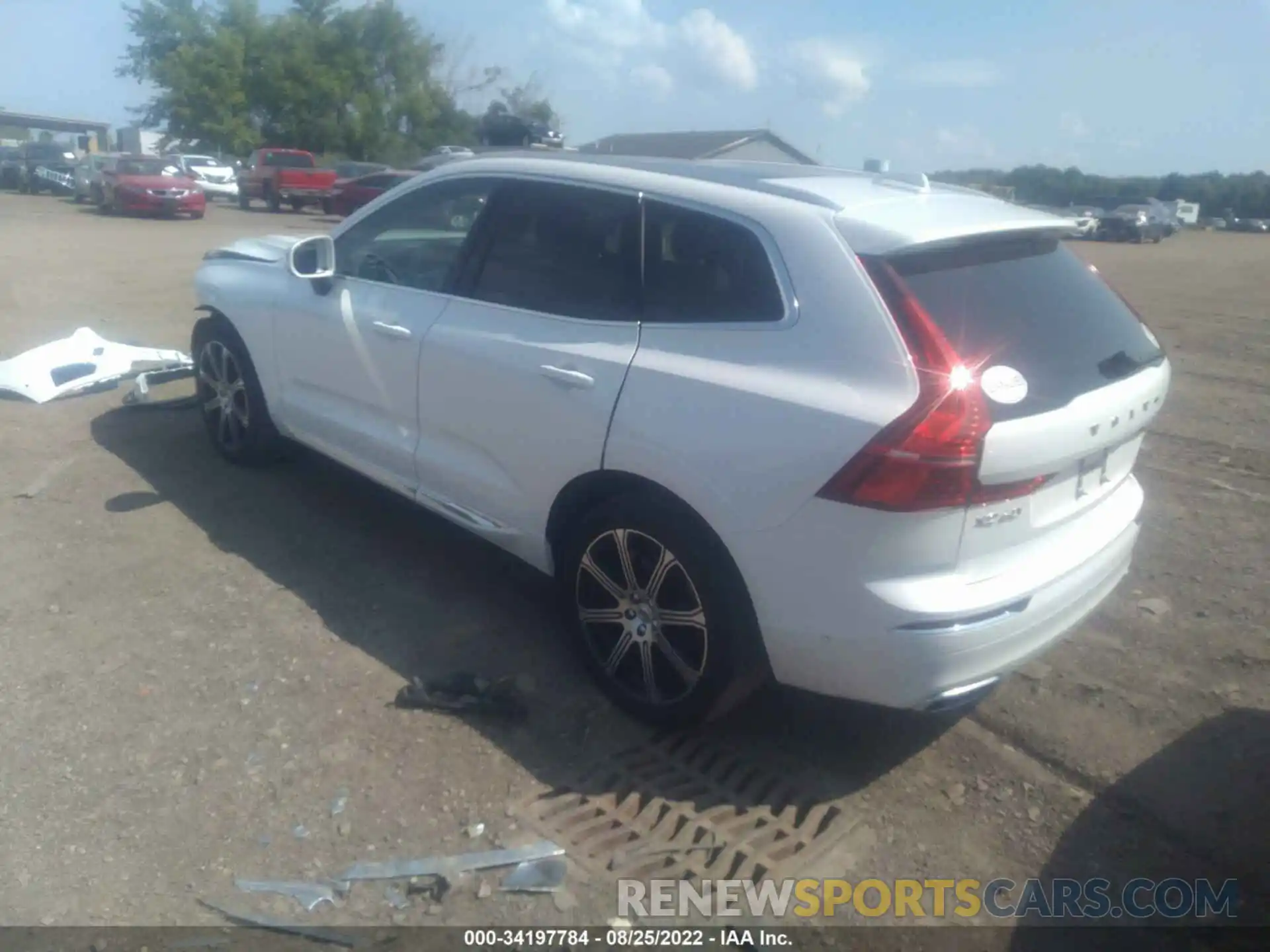 3 Photograph of a damaged car LYV102RL4KB178562 VOLVO XC60 2019