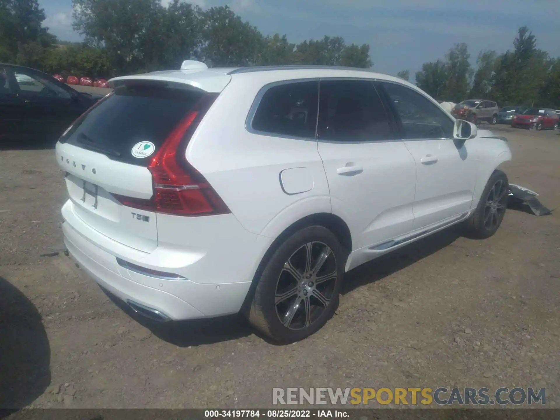 4 Photograph of a damaged car LYV102RL4KB178562 VOLVO XC60 2019