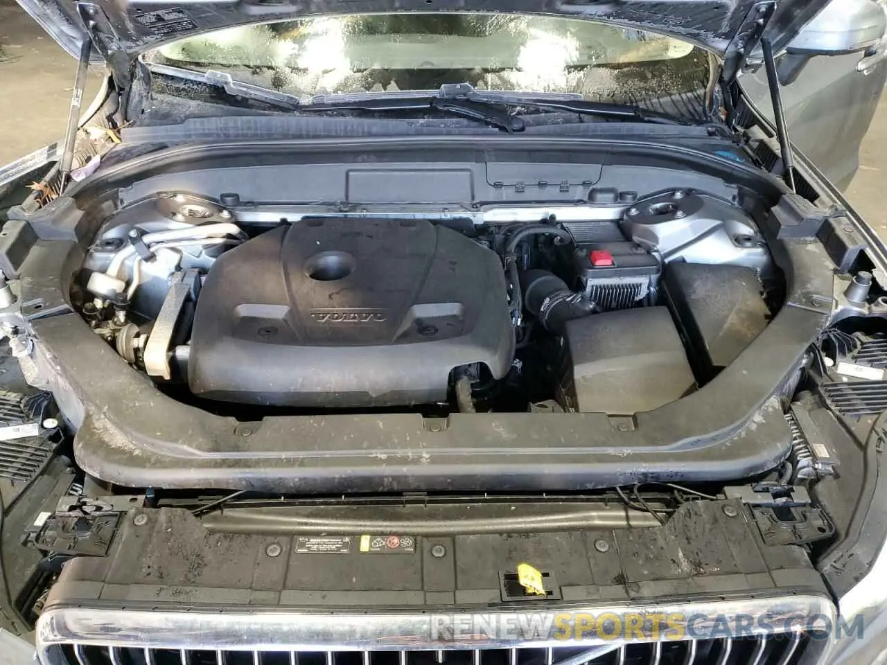 12 Photograph of a damaged car LYV102RL4KB187813 VOLVO XC60 2019