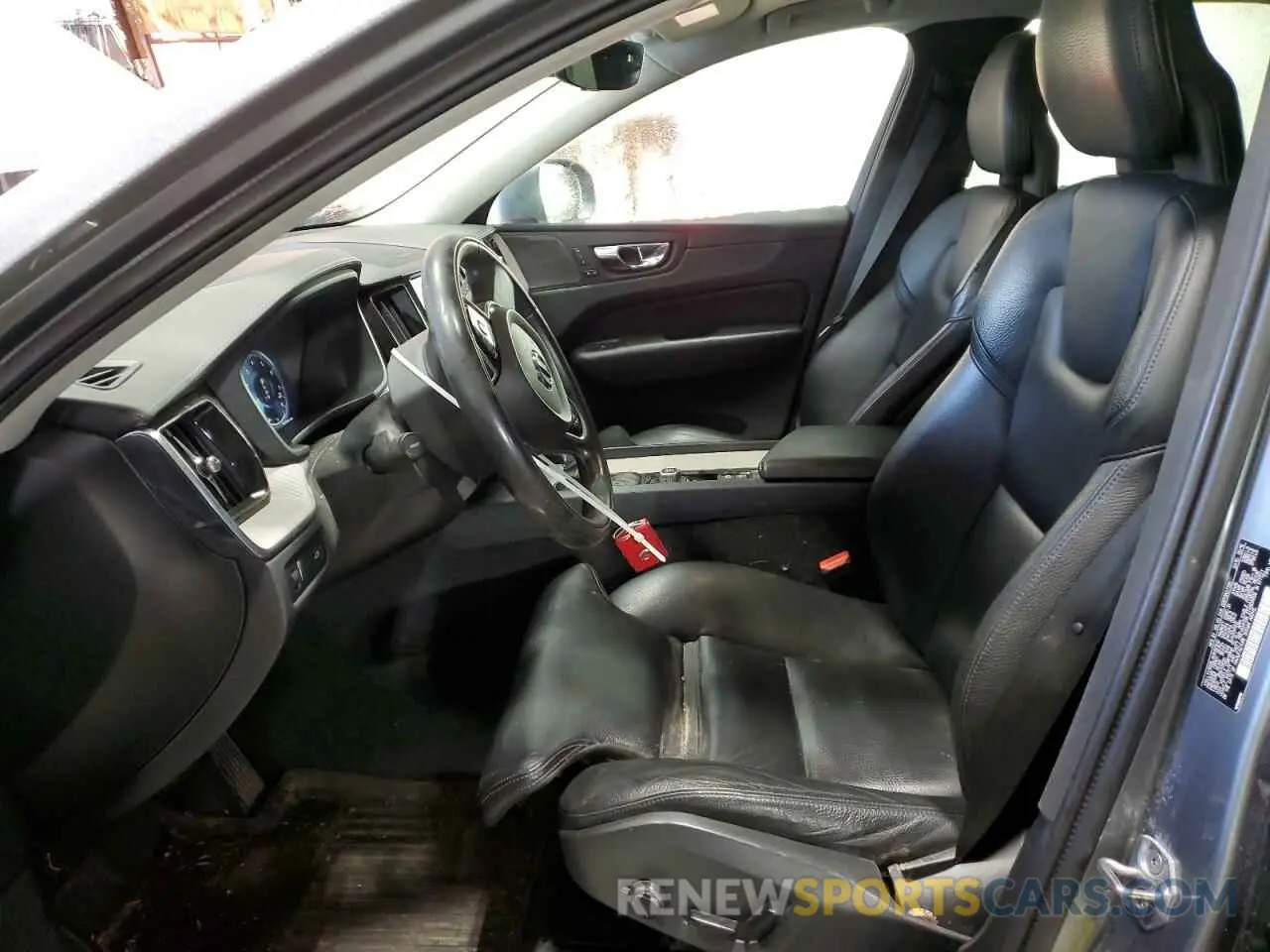 7 Photograph of a damaged car LYV102RL4KB187813 VOLVO XC60 2019