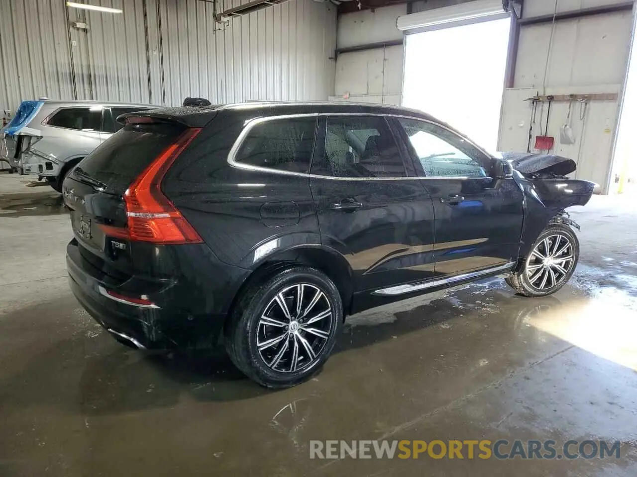3 Photograph of a damaged car LYV102RL5KB229406 VOLVO XC60 2019