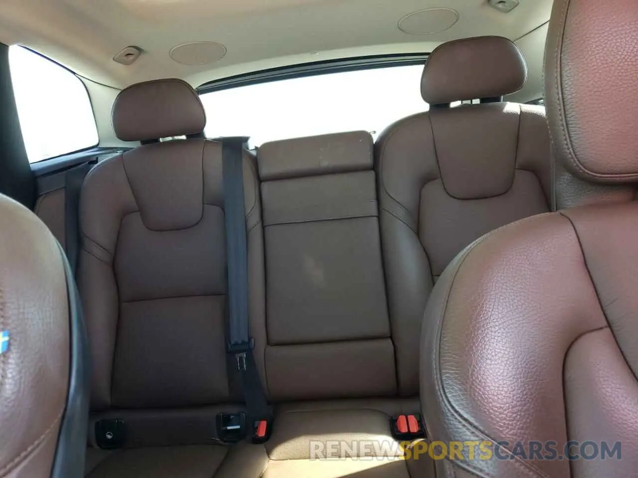 10 Photograph of a damaged car LYV102RL7KB294144 VOLVO XC60 2019