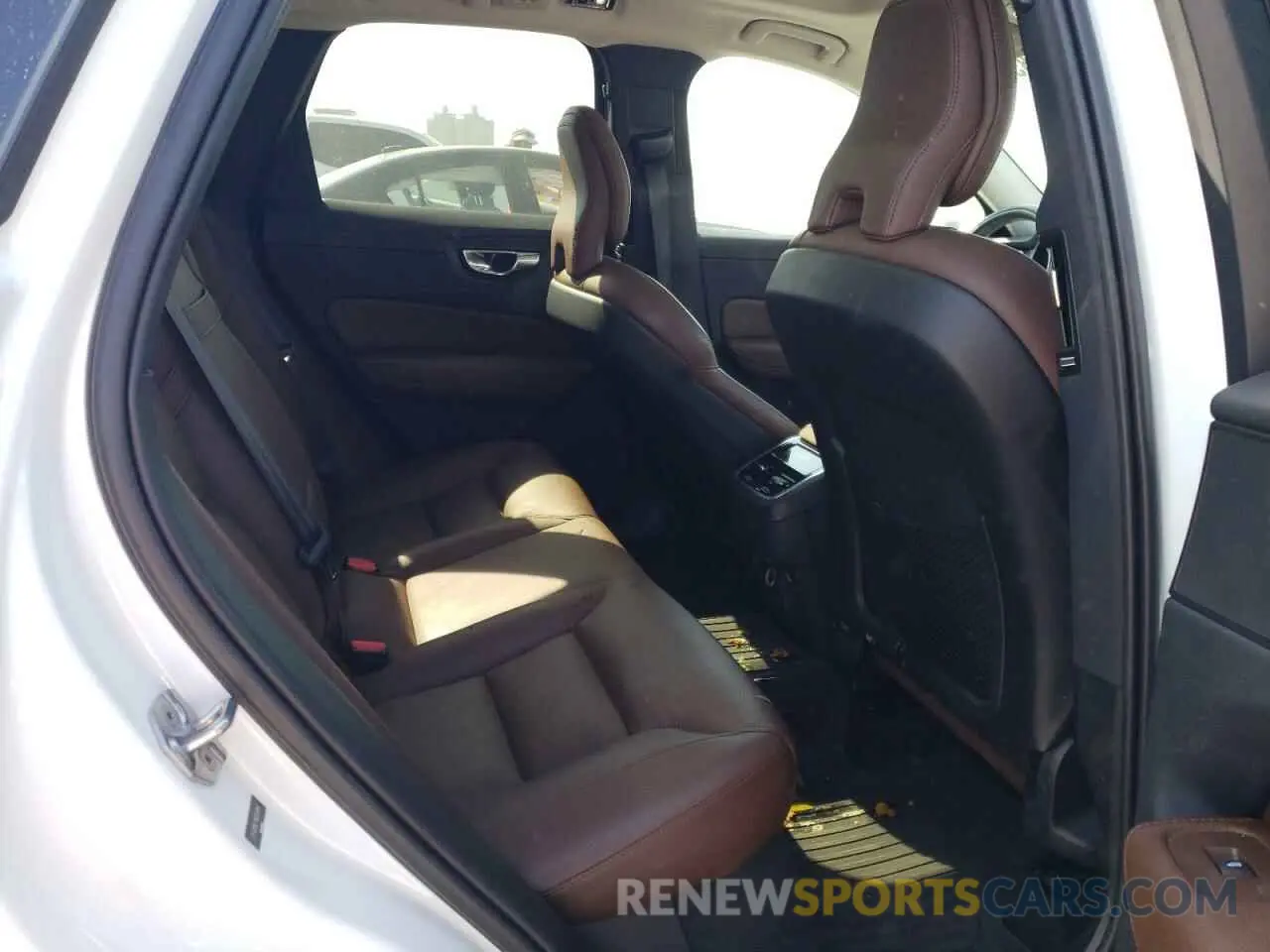 11 Photograph of a damaged car LYV102RL7KB294144 VOLVO XC60 2019